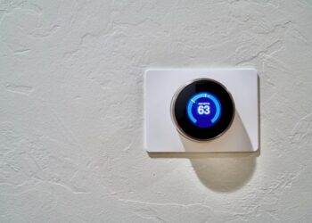 Smart Thermostats: Revolutionizing HVAC Efficiency
